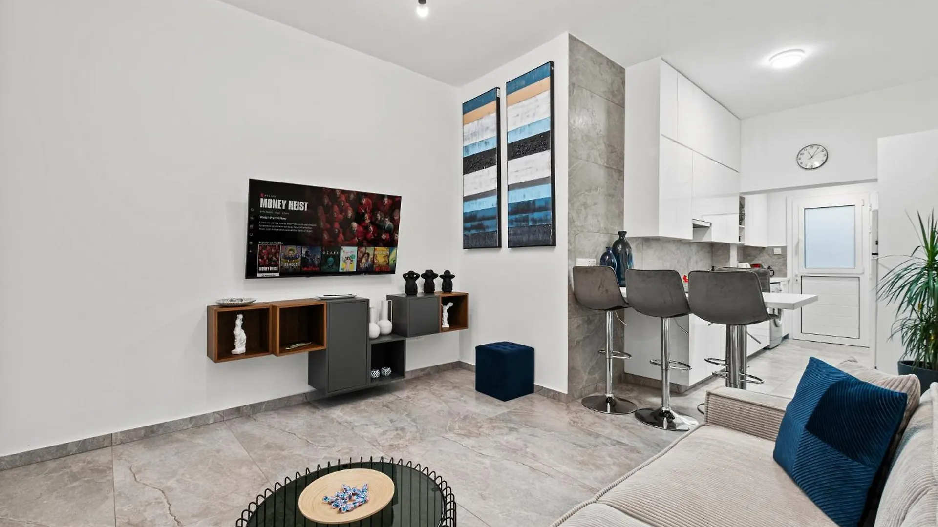 Fatcow Beach Apartment Ларнака